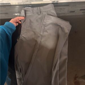 Amazon Essentials Men's Charcoal Golf Pants